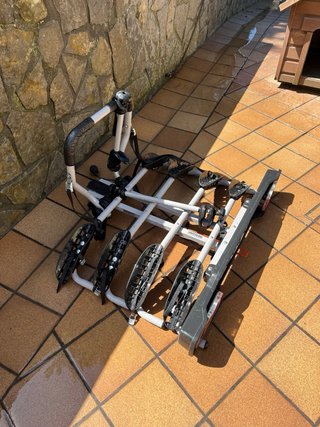 Portabicicletas para bola de remolque