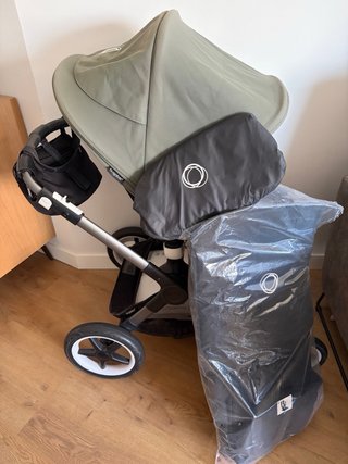 Bugaboo Fox 3 Graphite/Negro Capota Verde