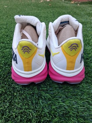Hoka Clifton 9 Talla 39