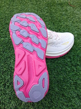 Hoka Clifton 9 Talla 39