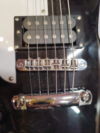 Guitarra Eléctrica Harley Benton Zurda