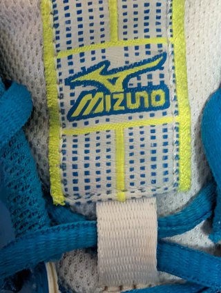 Scarpe Mizuno uomo taglia 42