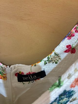 Vestido corto floral Zeila Talla 44