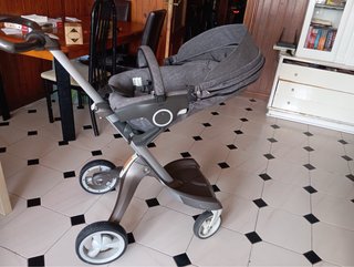 Carrito Stokke con silla de coche
