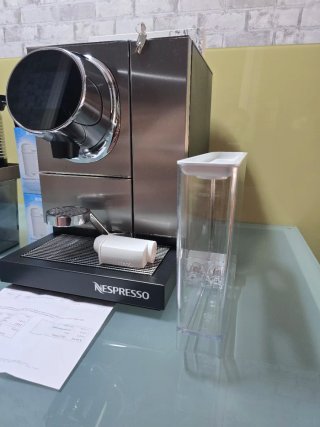 NESPRESSO PROFESIONAL ***leer****