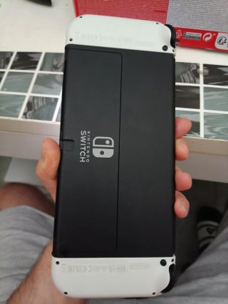 Nintendo Switch OLED Bianco + Extra