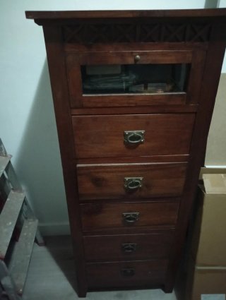 Urge.Xifonier Banak Importa Madera y Cristal