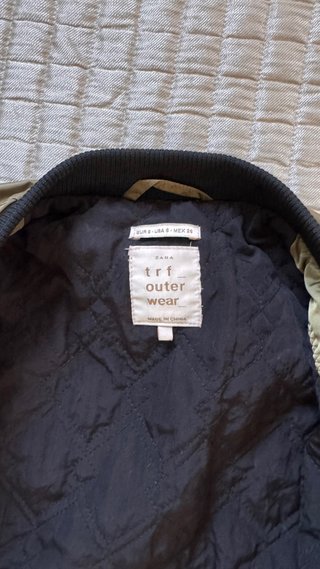 Bomber Zara Verde Militar con Parches