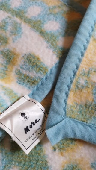 Manta lana Mora vintage verde y amarillo
