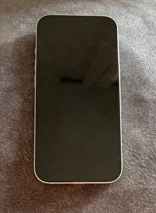 iPhone 15 Verde