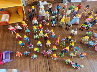 Playmobil figuras y casas