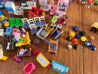 Playmobil figuras y casas