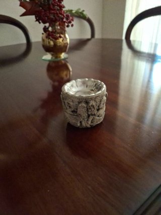 Cenicero de piedra con base de plata