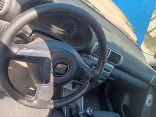 SEAT Leon 2004