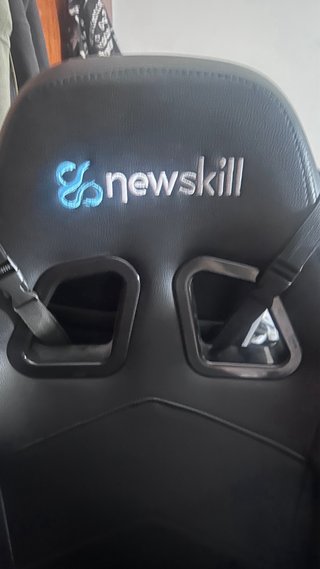 Silla Gaming Newskill Negra