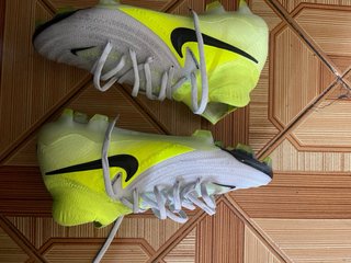 Botas de fútbol Nike Phantom Luna