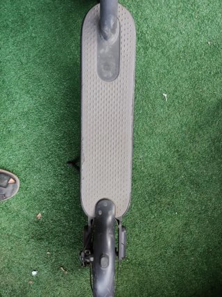 Patinete Eléctrico Xiaomi con cargador
