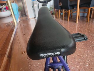Bici BMX Morada Stay Strong Optimum PRK semi nuevo