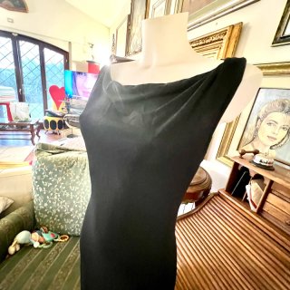 Abito lungo nero in tulle elasticizzato