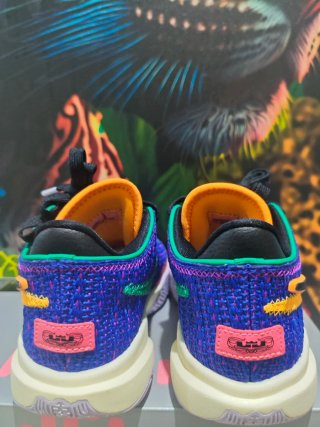 Nike Lebron XX GS Talla 35