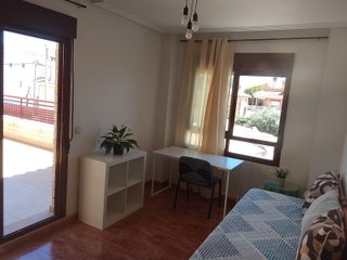 CASA PARA UNIVERSITARIOS - HABITACION DESAMPARADOS