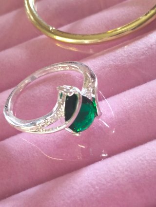 Anillo Plata con Esmeralda Verde