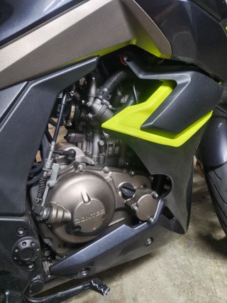Zontes U125 Negra y Amarilla