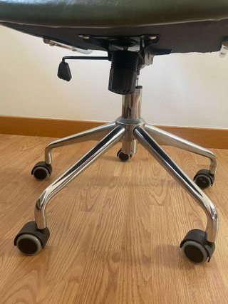 Silla oficina vintage ratán y piel sintética