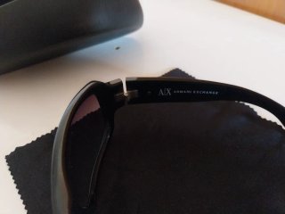 Gafas de sol Armani Exchange negras y marrones