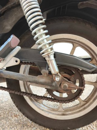 Yamaha YBR 125 Custom Negra
