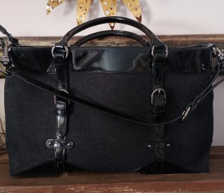 Bolso Burberry Negro  Vintage, con funda original