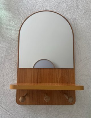 Espejo con balda y perchero de madera