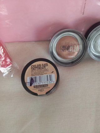 Lote Maybelline Neceser y Maquillaje