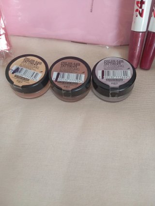 Lote Maybelline Neceser y Maquillaje