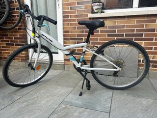 Bicicleta infantil B'TWIN blanca