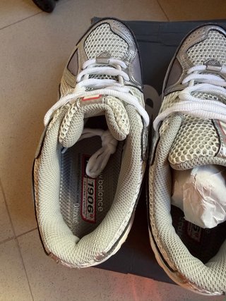 Zapatillas New Balance 1906R Plata/Blanco