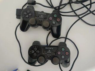 Lote Mandos,juegos  PS2 y accesorios.
