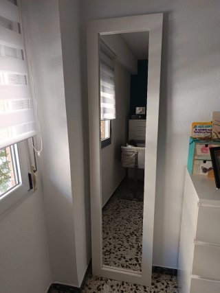 Espejo de pie blanco