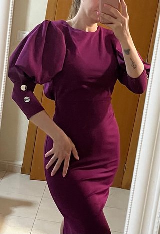 Vestido midi manga abullonada