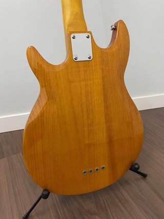 Bajo Réplica Estilo Grabber G-Brand