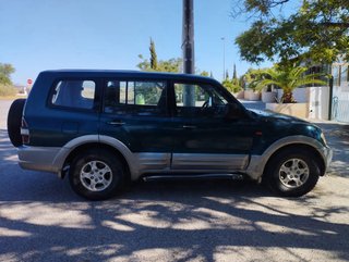 Mitsubishi Montero 2000