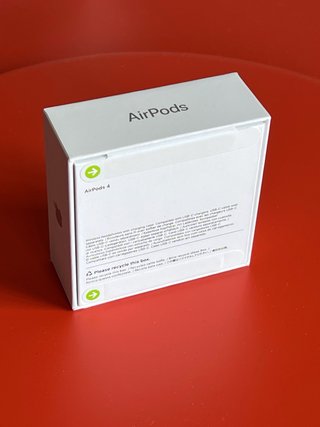 AirPods + cargador inalambrico.  sin abrir