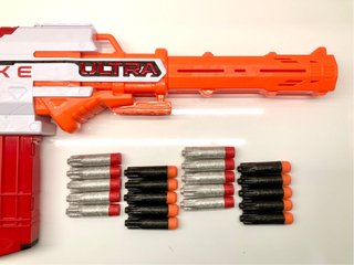 Nerf Ultra Strike Motorizada + 20 Dardos