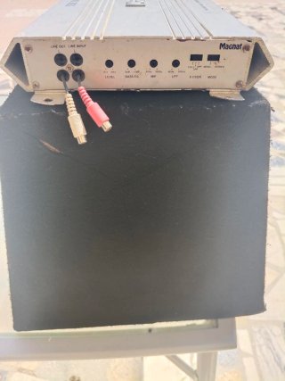 Subwoofer Kicker 15” y Amplificador Magnat 1000W