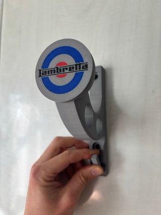 Soporte Casco Lambretta Target