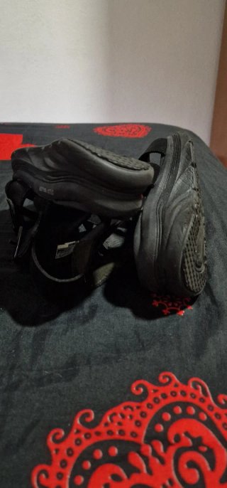 Sandalias Skechers Negras