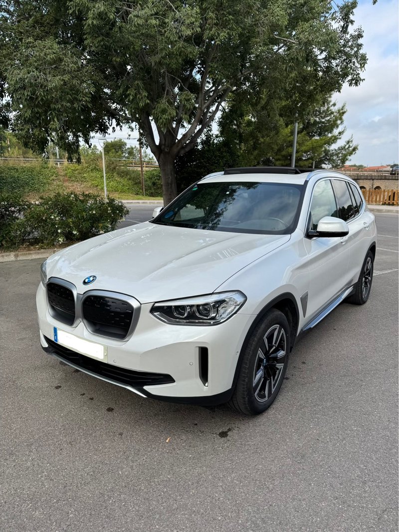 BMW iX3 2021 - foto 1