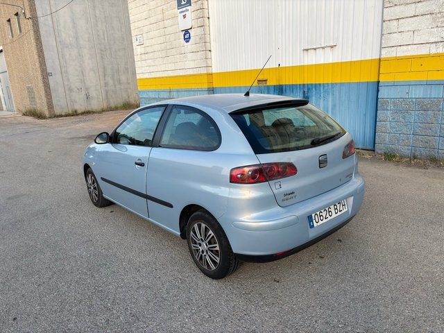 SEAT Ibiza 1.9 TDI 100 CV