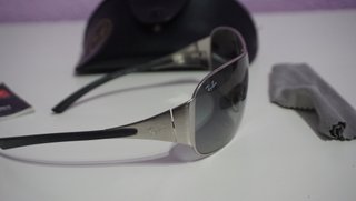 Gafas de sol Ray-Ban negras y grises aviador