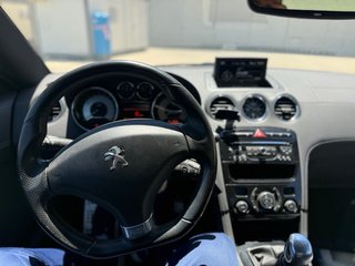 Peugeot RCZ 2015 thp 200